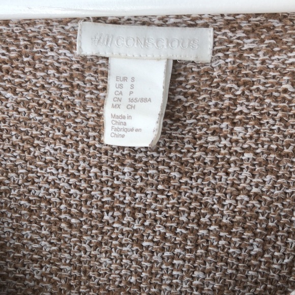 🐶 H&M Conscious Light Sweater in Tan & Beige 🐶 - Picture 2 of 5